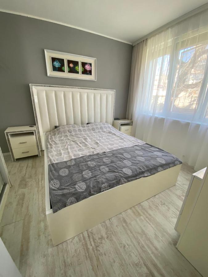 Odessos Apartment Varna ภายนอก รูปภาพ