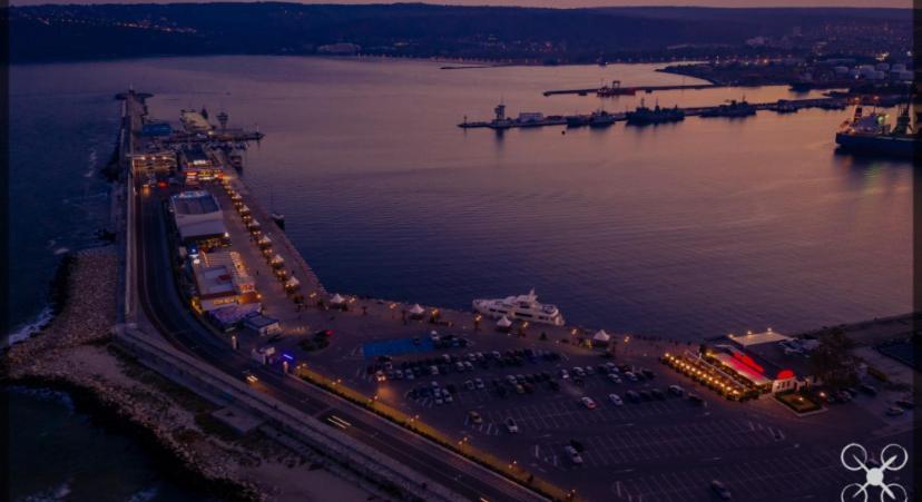 Odessos Apartment Varna ภายนอก รูปภาพ