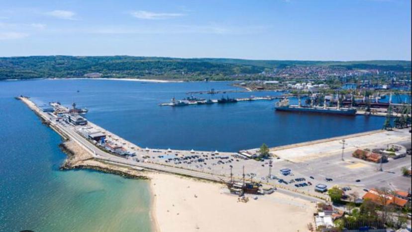 Odessos Apartment Varna ภายนอก รูปภาพ